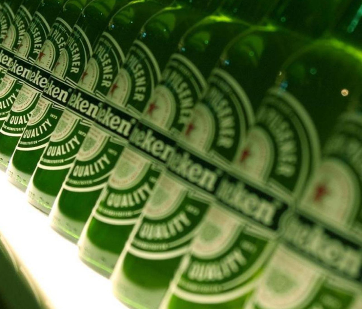 Screenshot №1 pro téma Heineken Bottles 1200x1024
