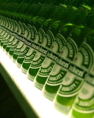 Heineken Bottles - Obrázkek zdarma pro Nokia C1-00