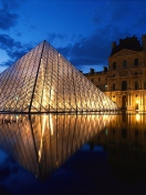 Das Pyramid at Louvre Museum - Paris Wallpaper 132x176