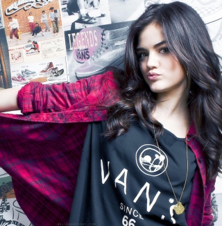 Free Lucy Hale Picture for 1024x1024