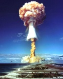 Fondo de pantalla Nuclear Explosion 128x160