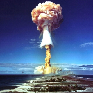Nuclear Explosion sfondi gratuiti per iPad mini