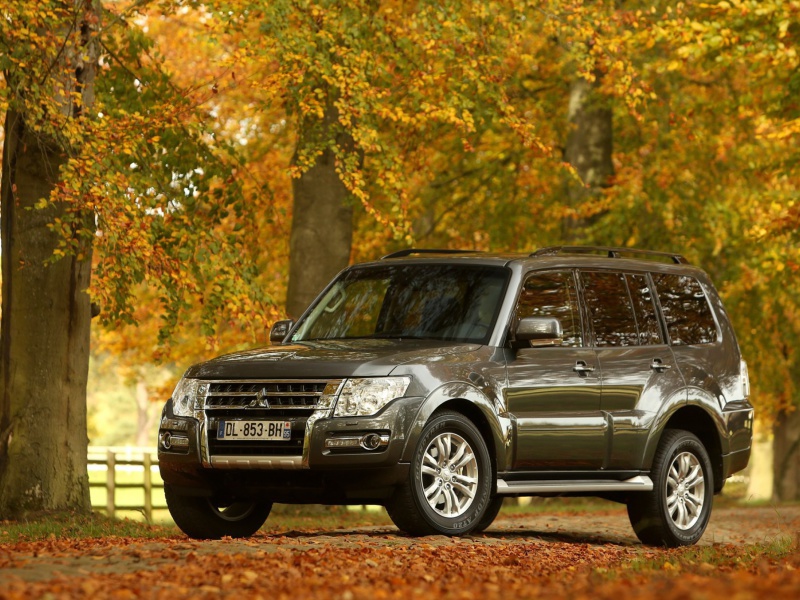 Das Mitsubishi Pajero Wallpaper 800x600