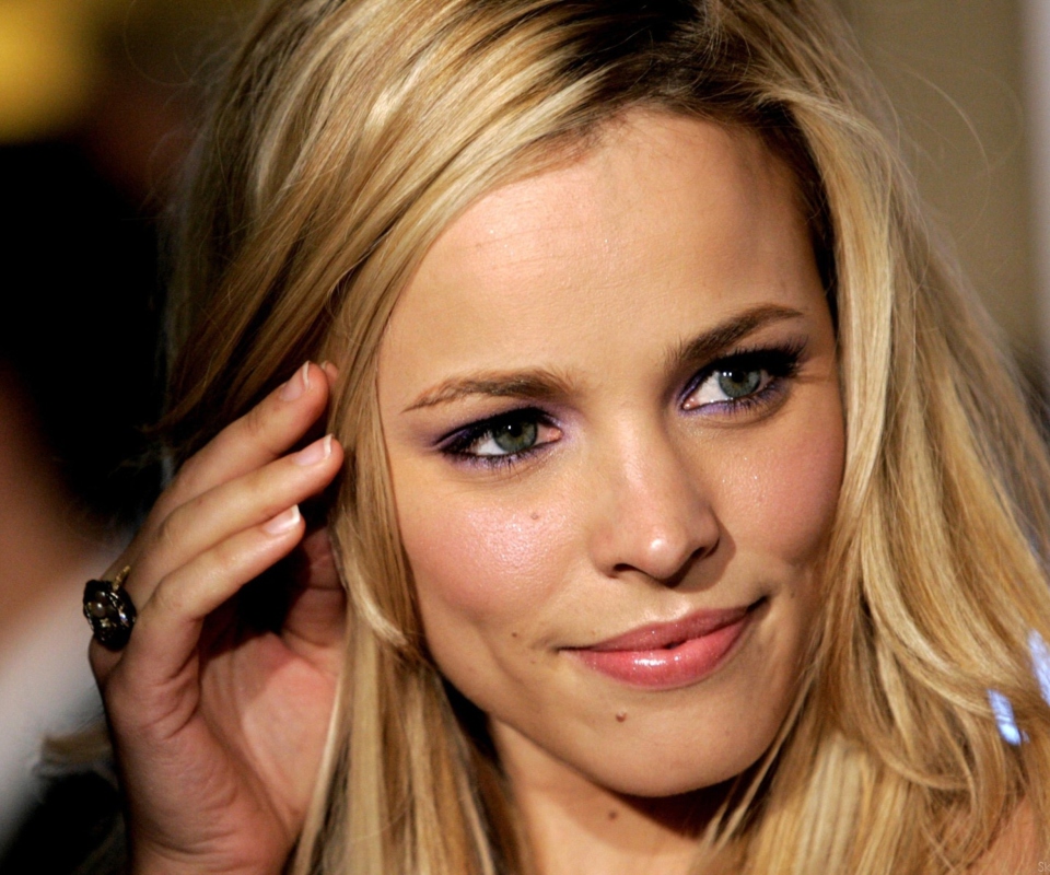 Rachel McAdams Portrait wallpaper 960x800