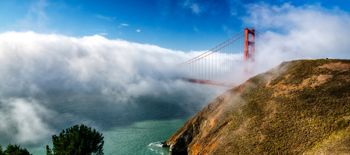 Fondo de pantalla Golden Gate Bridge in Fog 720x320