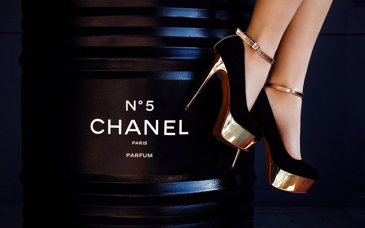 Fondo de pantalla Chanel 5 1440x900