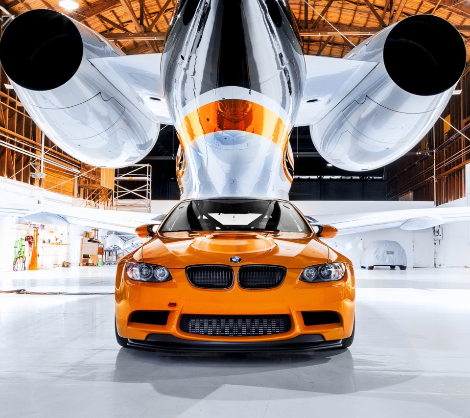 Screenshot №1 pro téma Bmw In Hangar 960x854