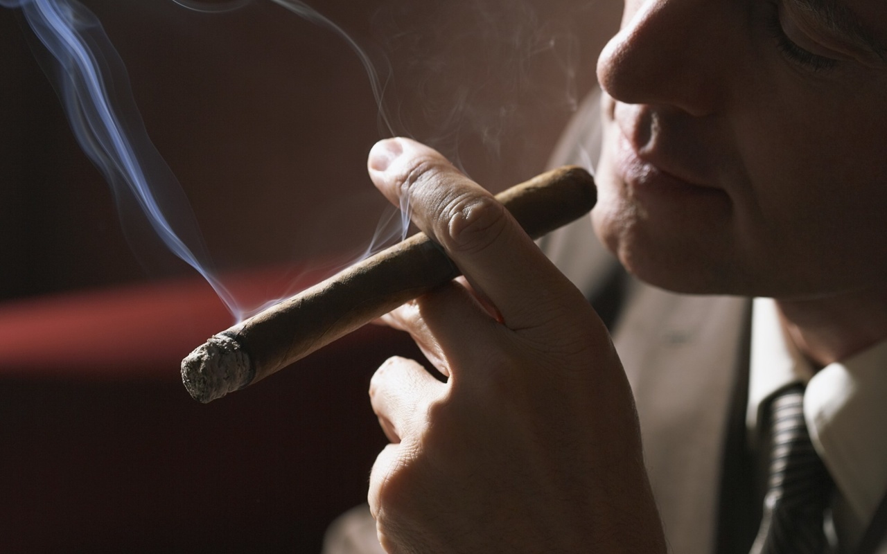 Screenshot №1 pro téma Smoke a Cigar 1280x800