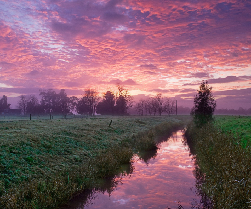 Обои Cold Morning Pink Sky 960x800