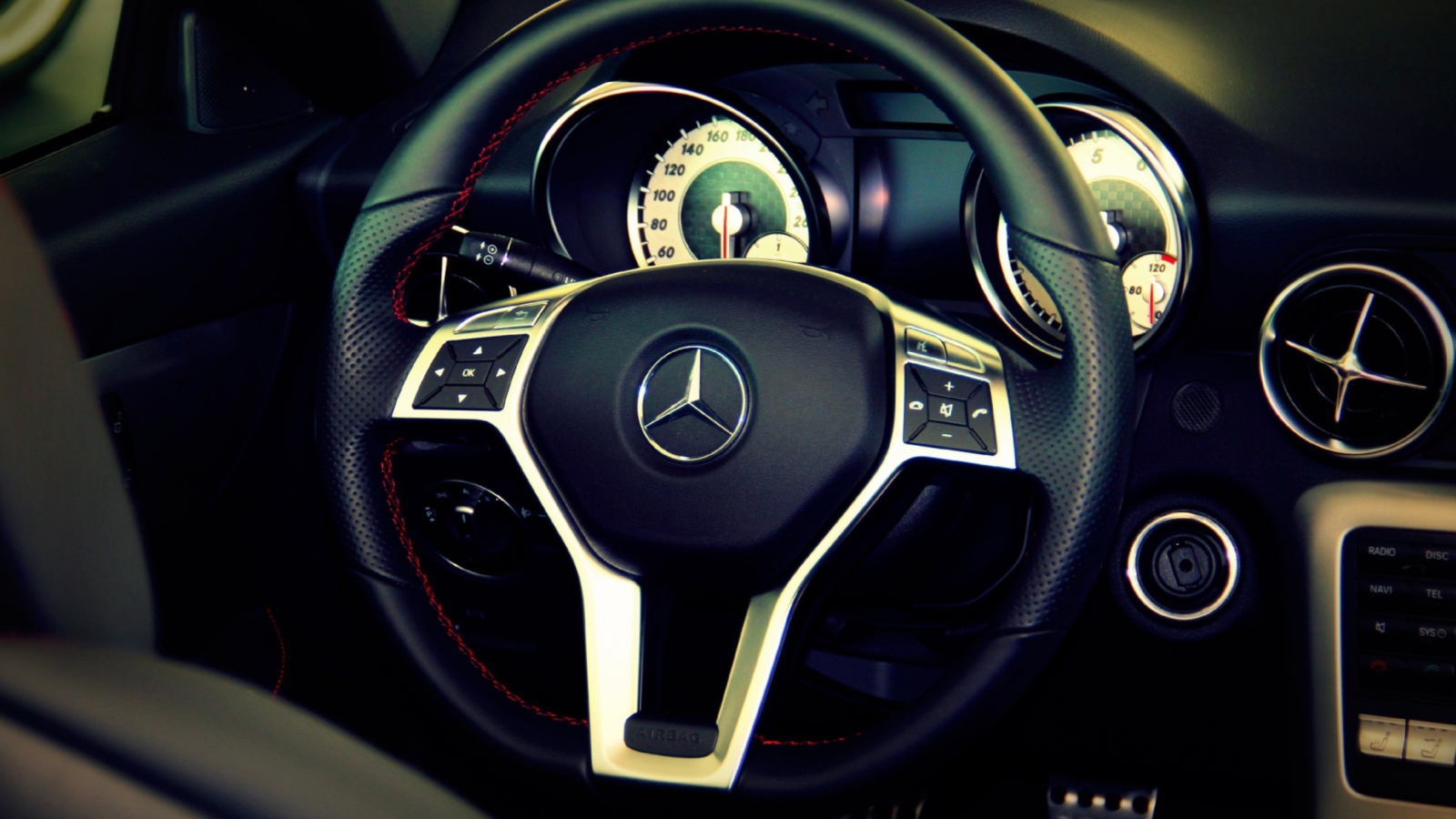 Screenshot №1 pro téma Mercedes Benz 1600x900