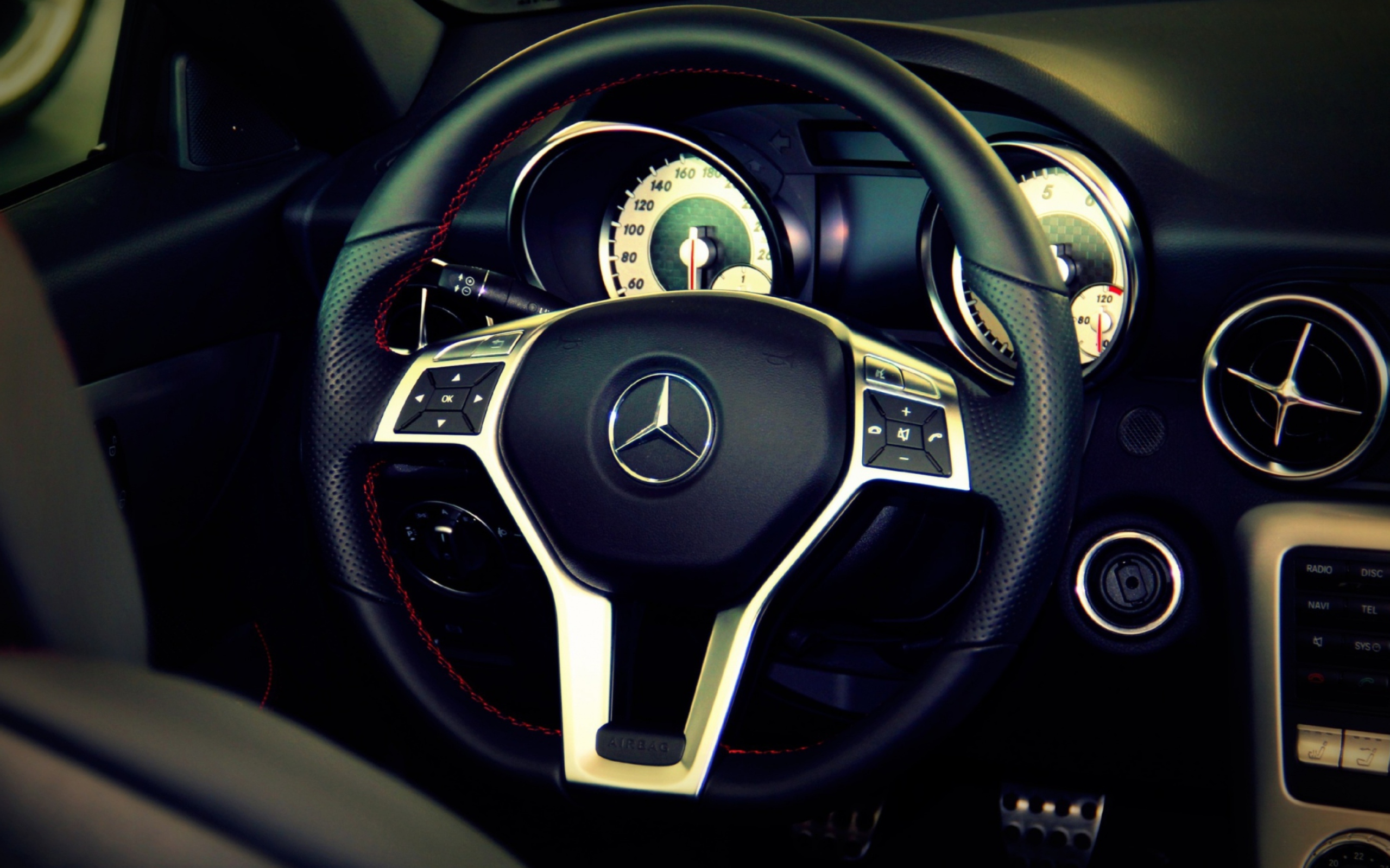 Screenshot №1 pro téma Mercedes Benz 2560x1600