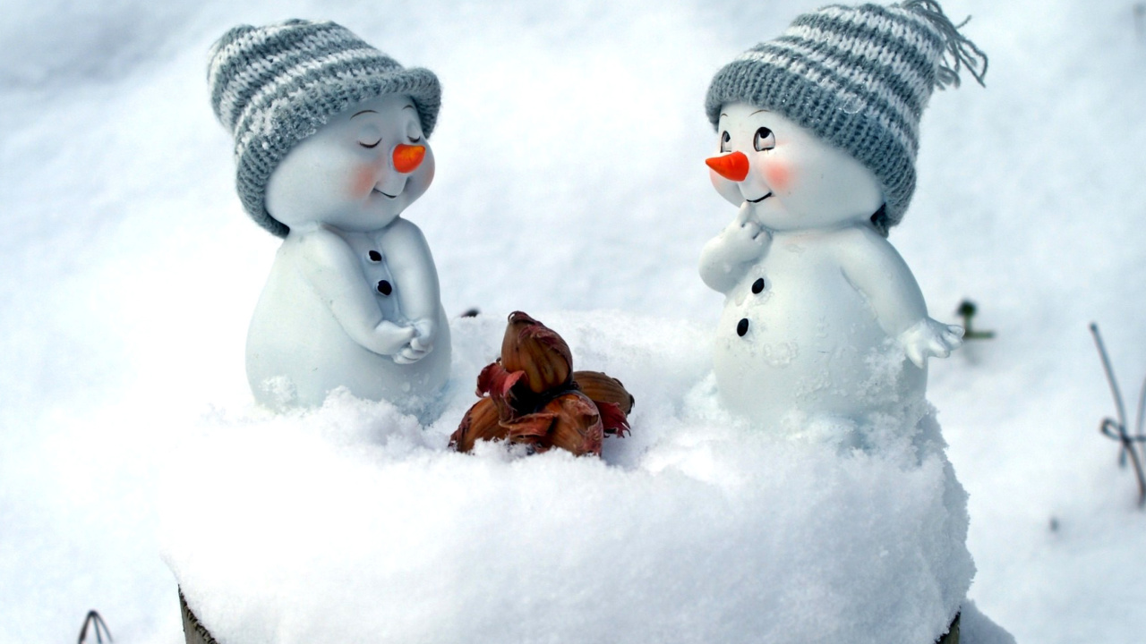 Screenshot №1 pro téma Cute Snowman Christmas Decoration Figurine 1280x720