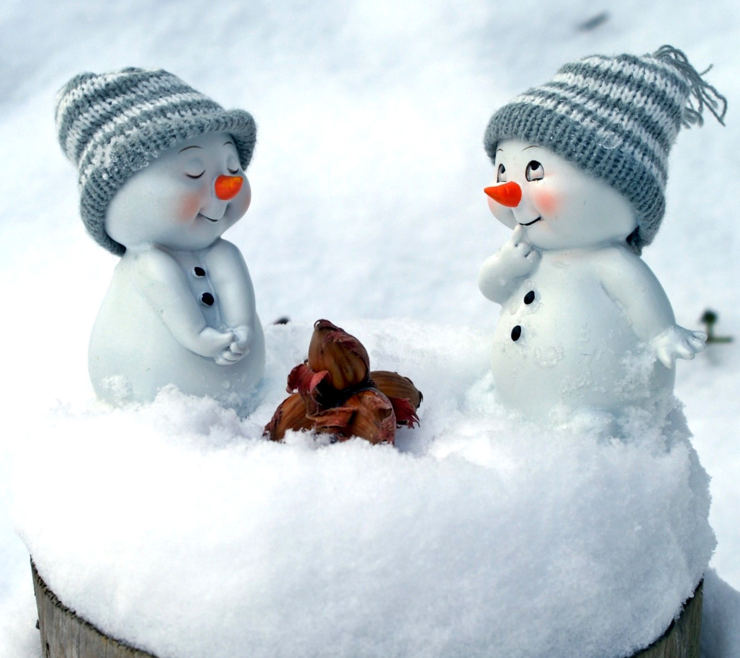Обои Cute Snowman Christmas Decoration Figurine 1440x1280