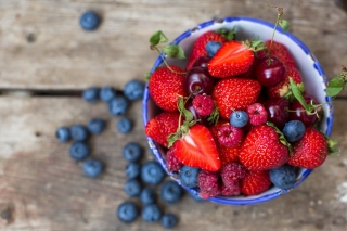 Картинка Organic home farm fruits на телефон