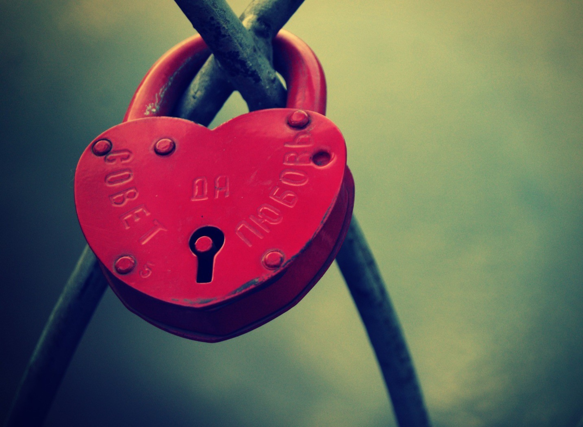 Screenshot №1 pro téma Heart Shaped Lock 1920x1408