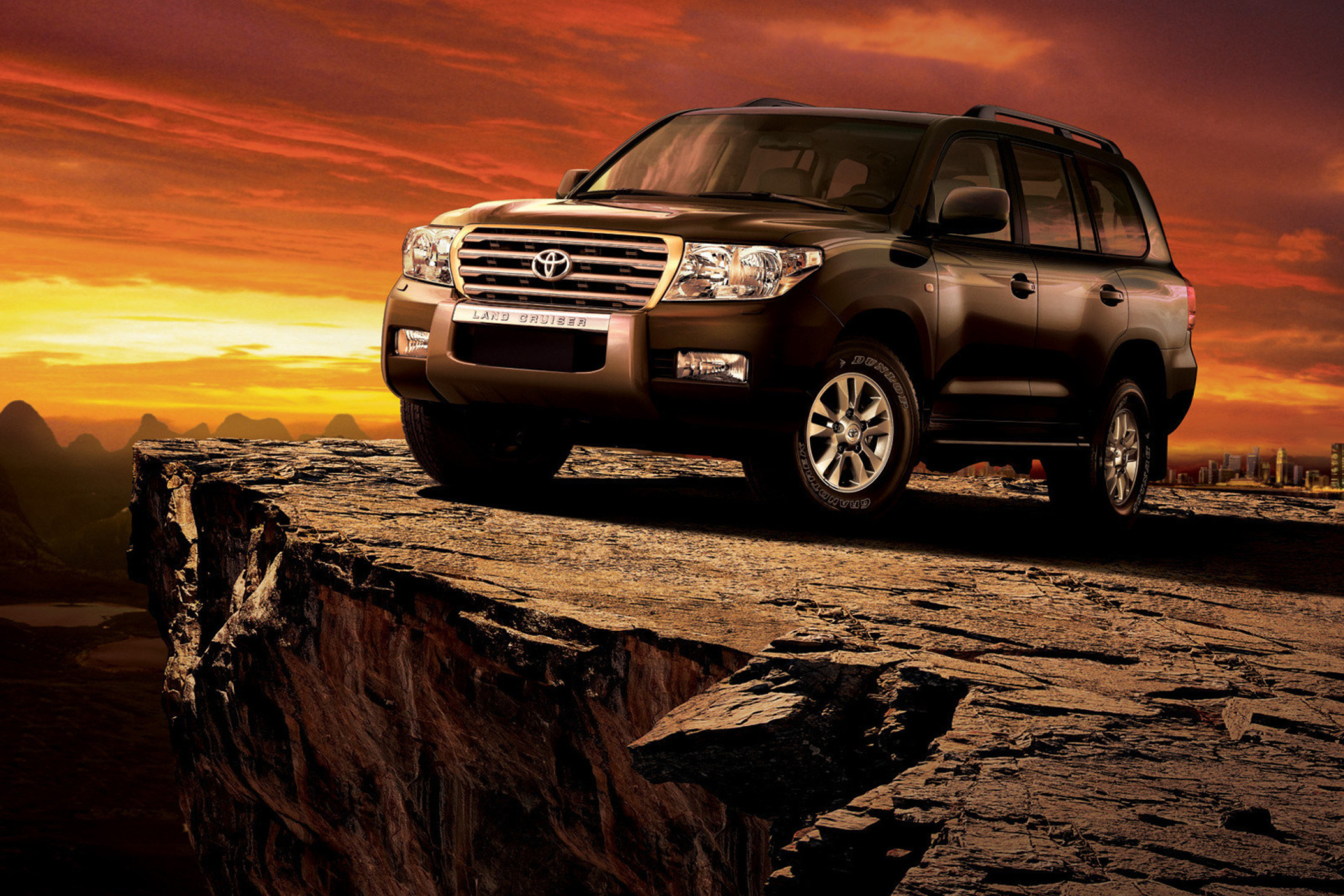 Screenshot №1 pro téma Toyota Land Cruiser 2880x1920