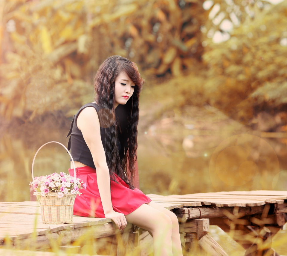 Das Sad Asian Girl With Flower Basket Wallpaper 960x854