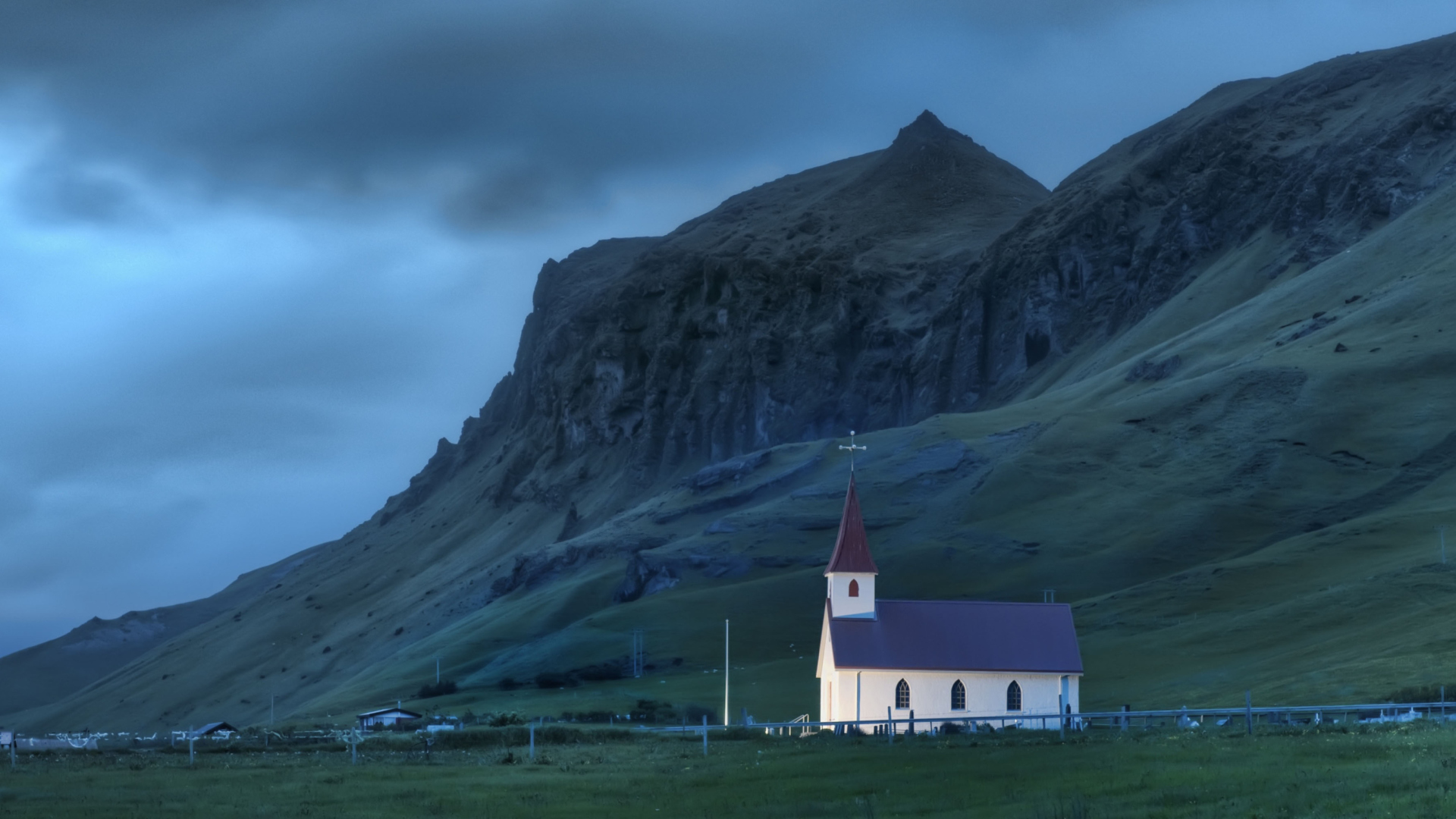 Screenshot №1 pro téma Night In Iceland 1920x1080