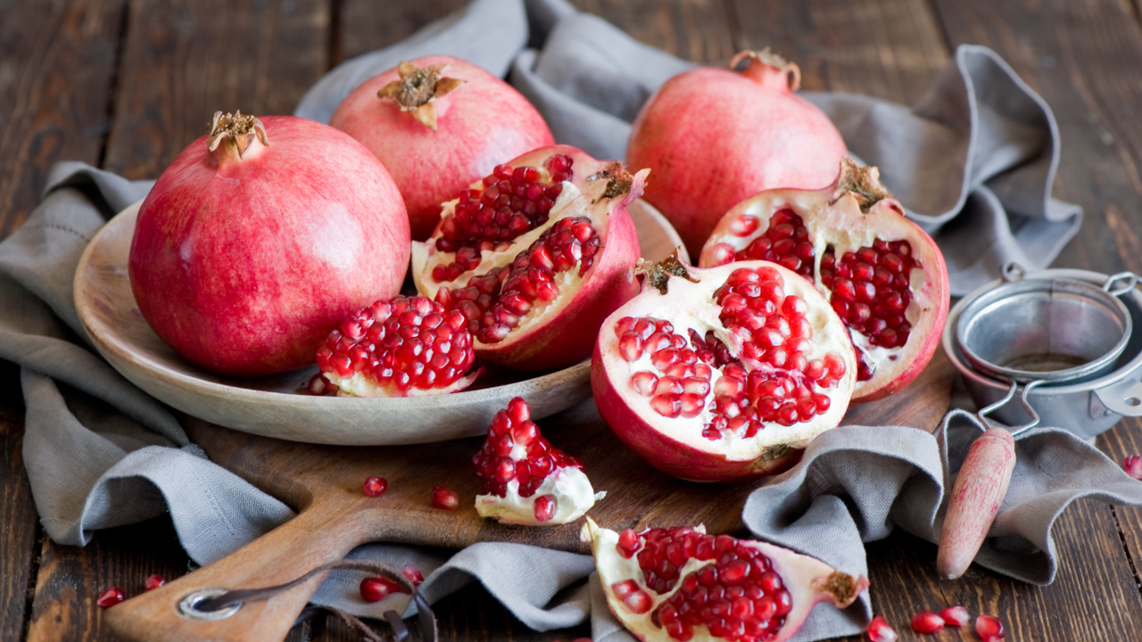 Das Fresh Pomegranates Wallpaper 1280x720