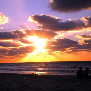 Картинка Sunset On The Beach для телефона и на рабочий стол 1024x1024