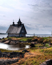 Screenshot №1 pro téma Old small house on the rocky river shore 176x220