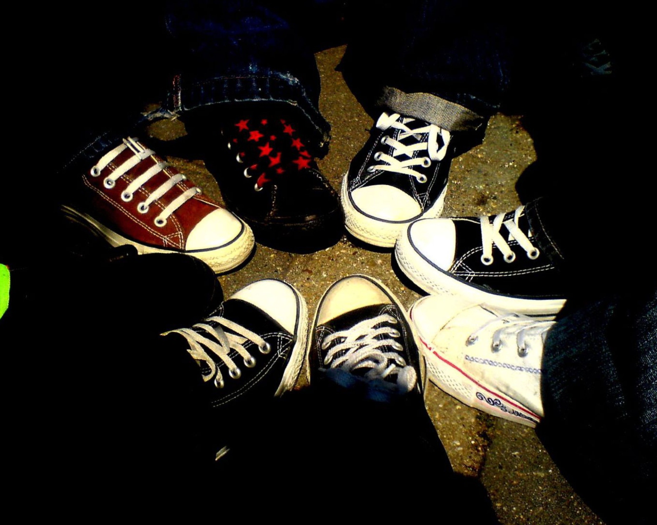 Fondo de pantalla Emo Allstar Shoes 1280x1024