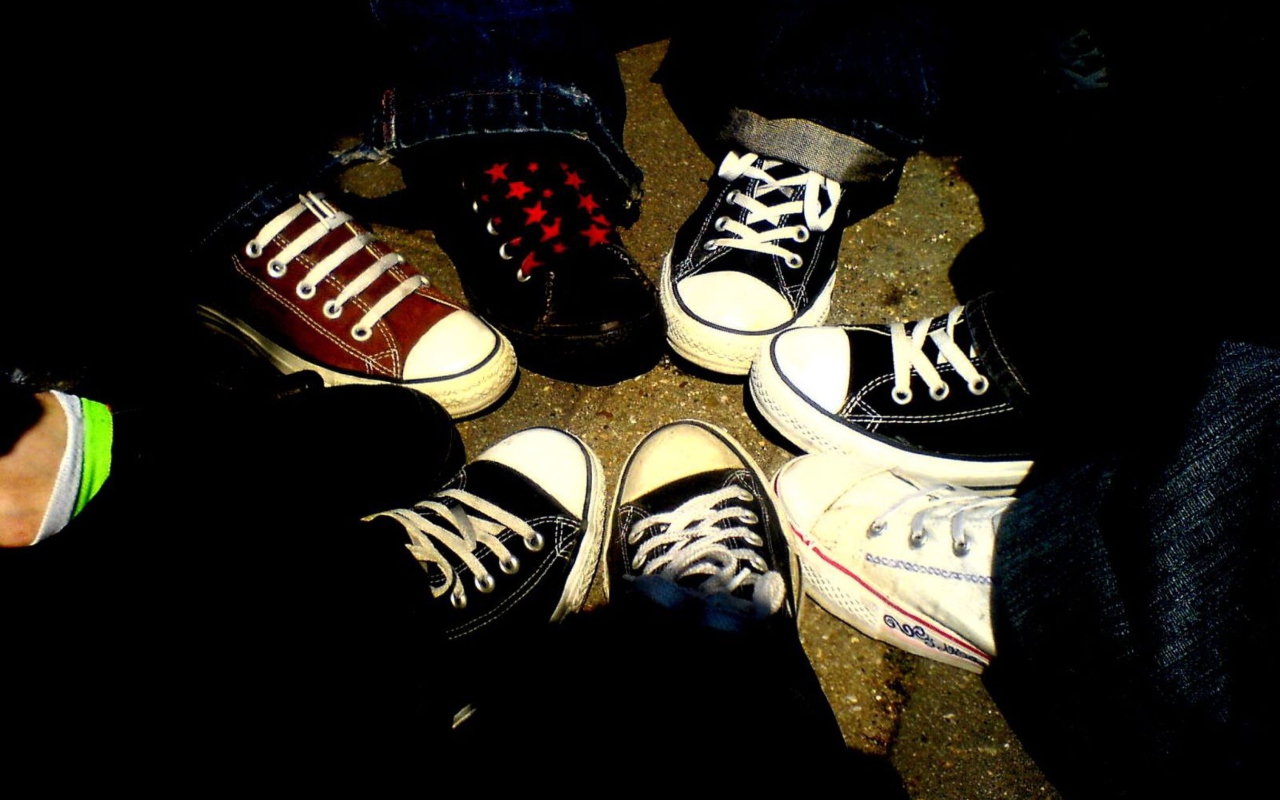 Emo Allstar Shoes wallpaper 1280x800