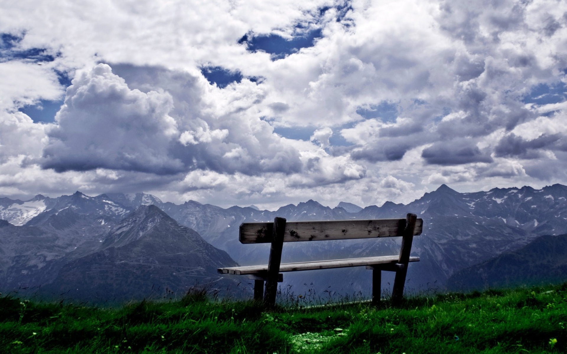 Обои Bench On Top Of Mountain 1920x1200