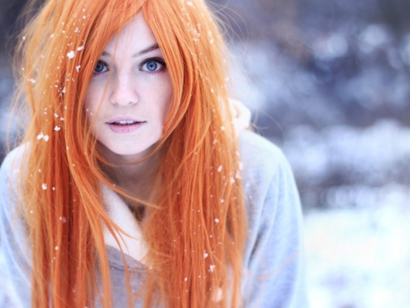 Screenshot №1 pro téma Summer Ginger Hair Girl And Snowflakes 800x600