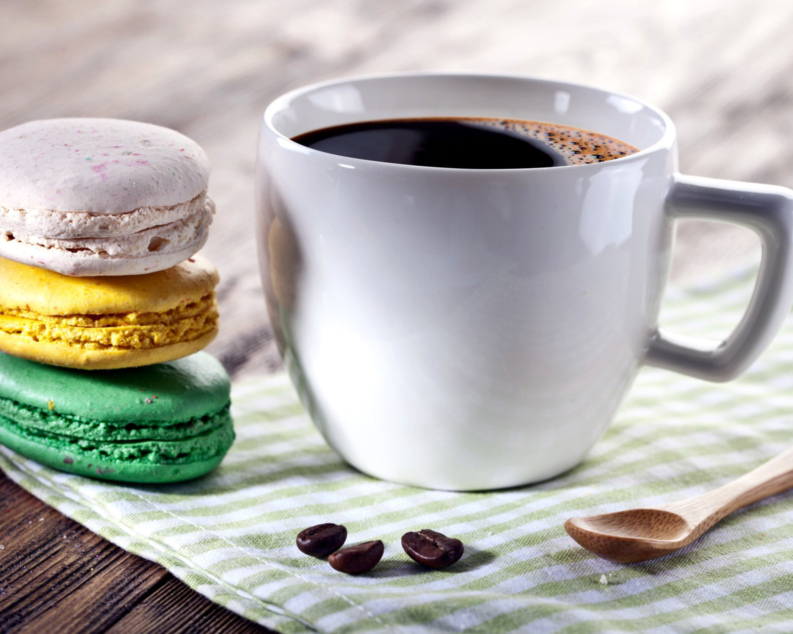 Обои Coffee and macaroon 1600x1280