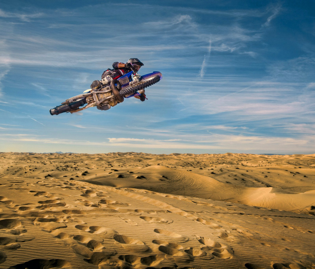 Screenshot №1 pro téma Motocross in Desert 1200x1024