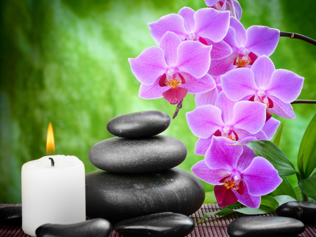 Sfondi Pebbles, candles and orchids 1024x768