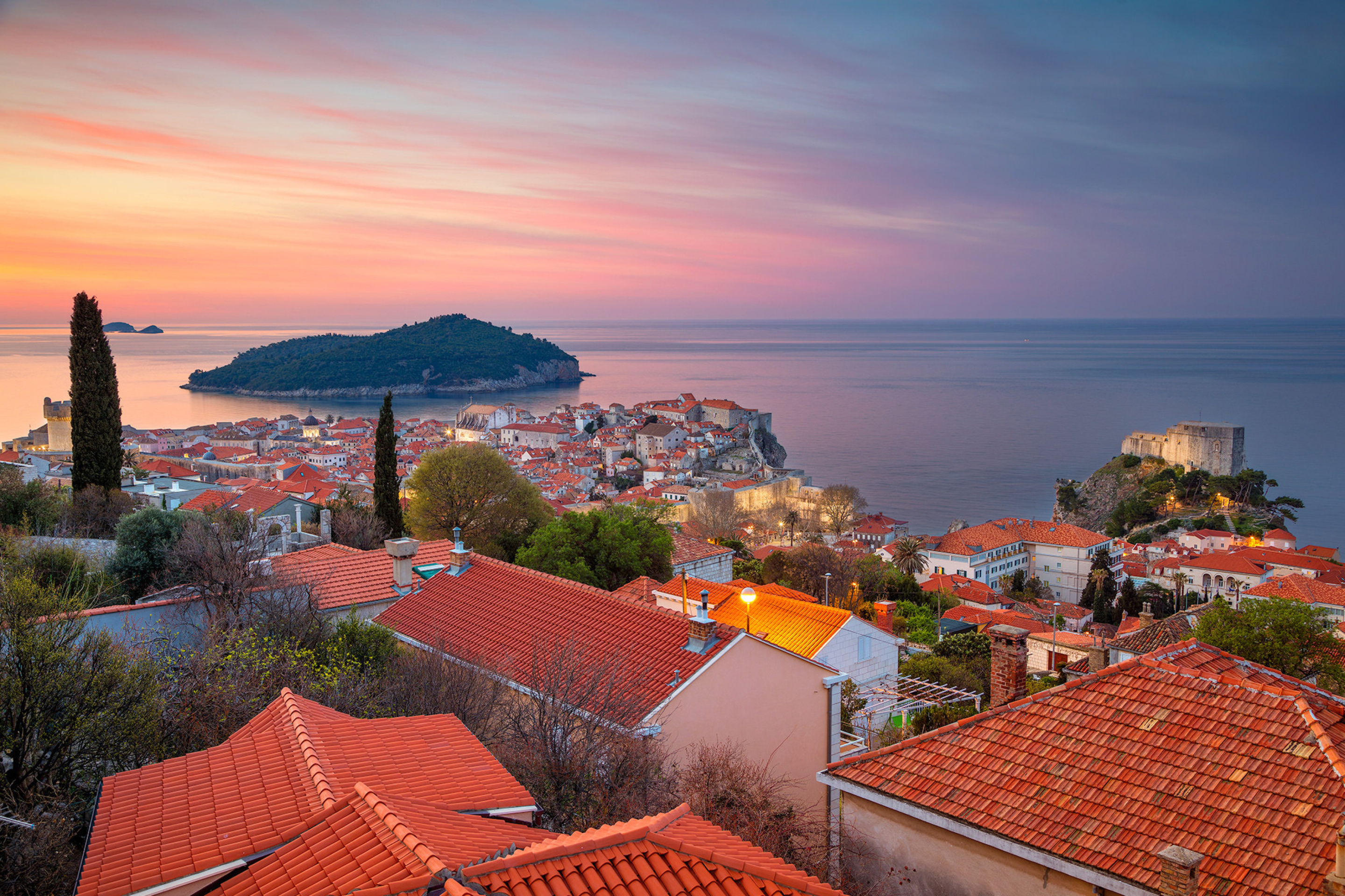 Fondo de pantalla Adriatic Sea and Dubrovnik 2880x1920