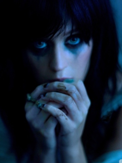 Screenshot №1 pro téma Katy Perry - The One That Got Away 240x320