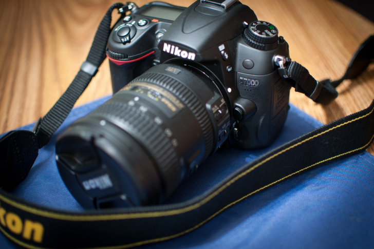 Обои Nikon D7000