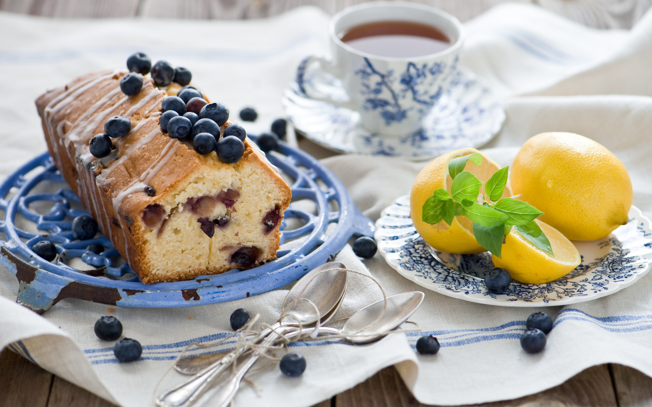 Обои Blueberry Cake 2560x1600