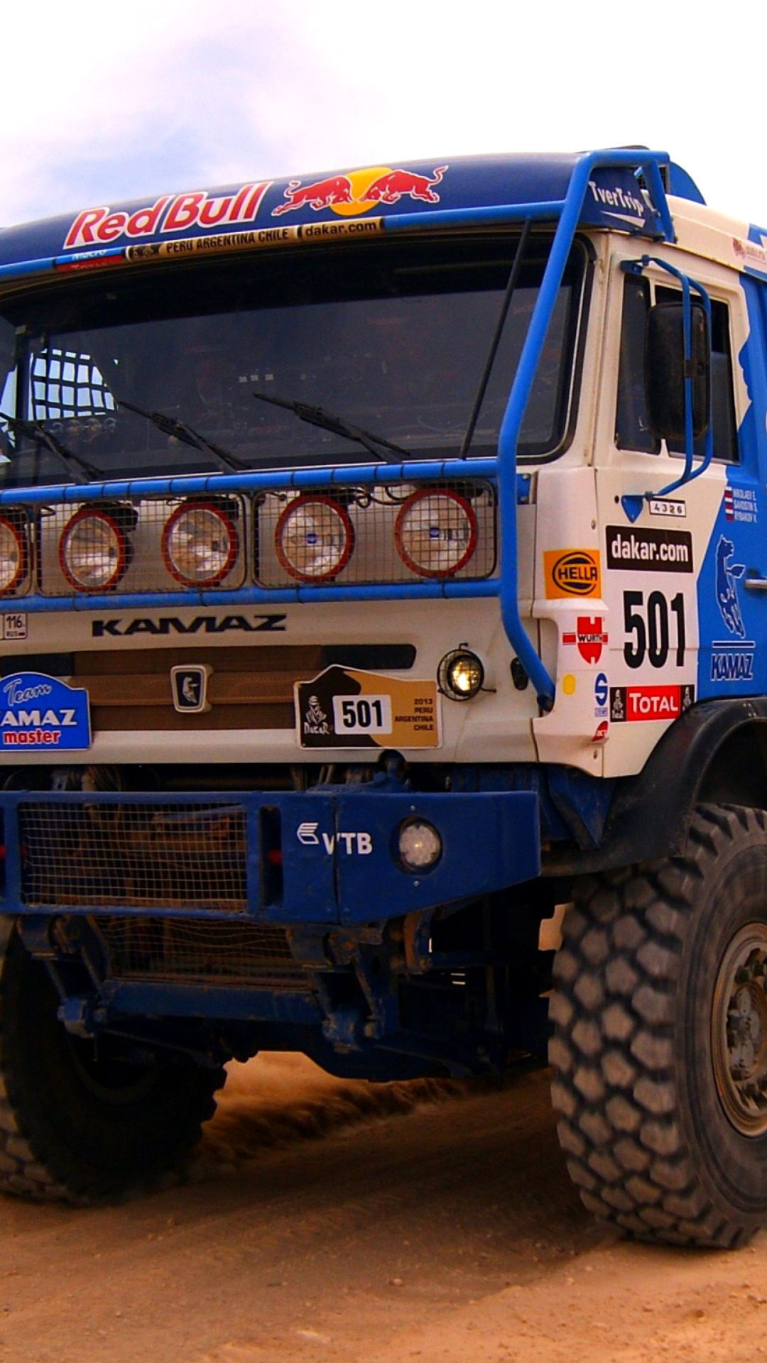 Fondo de pantalla Kamaz Dakar Rally Car 1080x1920