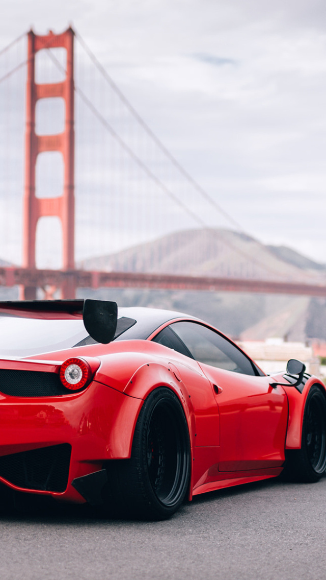 Ferrari 458 Italia near Golden Gate Bridge wallpaper 640x1136