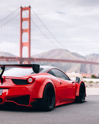 Обои Ferrari 458 Italia near Golden Gate Bridge для телефона и на рабочий стол iPhone 4