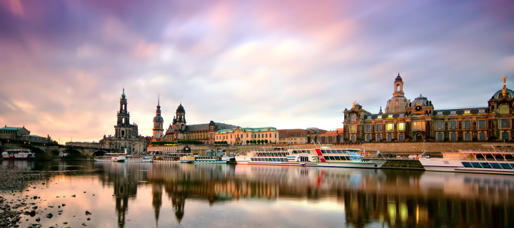Screenshot №1 pro téma Dresden on Elbe River near Zwinger Palace 720x320