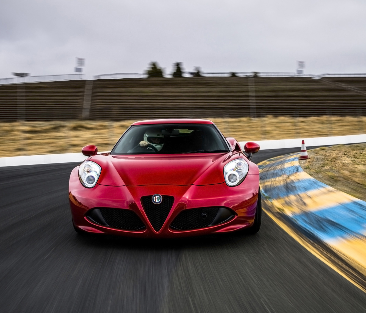 Das Alfa Romeo 4C Wallpaper 1200x1024