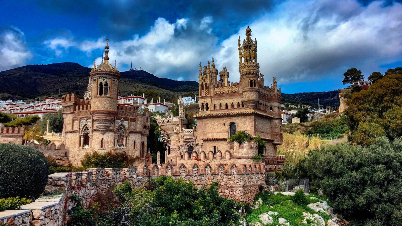 Castillo de Colomares in Spain Benalmadena screenshot #1 1280x720
