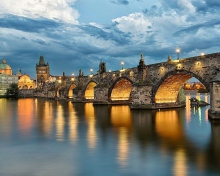 Screenshot №1 pro téma Charles Bridge - Czech Republic 220x176