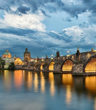 Charles Bridge - Czech Republic - Obrázkek zdarma pro iPhone 5S