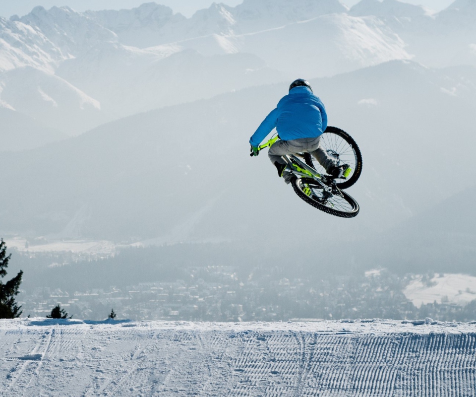 Bike Winter Freeride wallpaper 960x800