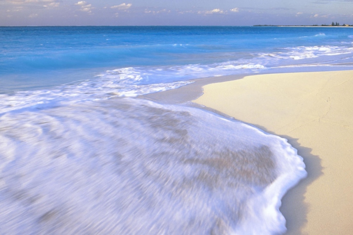White Beach And Blue Water wallpaper