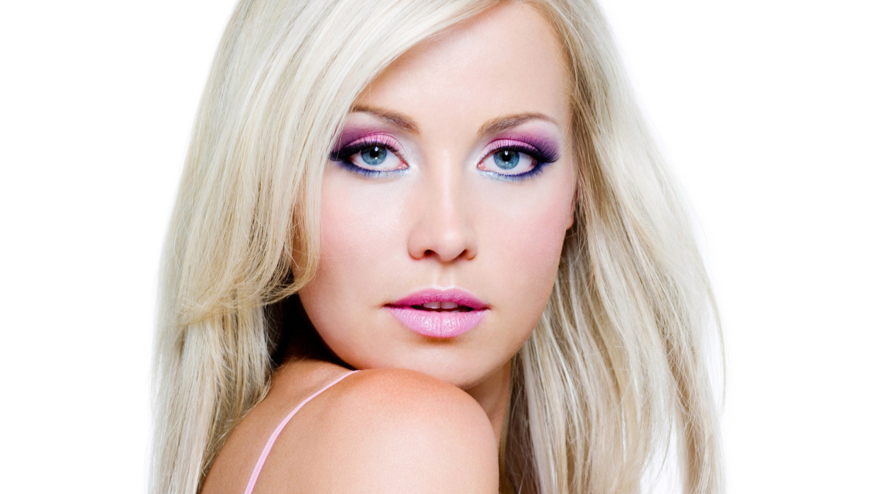 Das Blonde with Perfect Makeup Wallpaper 1280x720