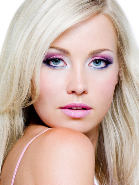 Fondo de pantalla Blonde with Perfect Makeup 480x640