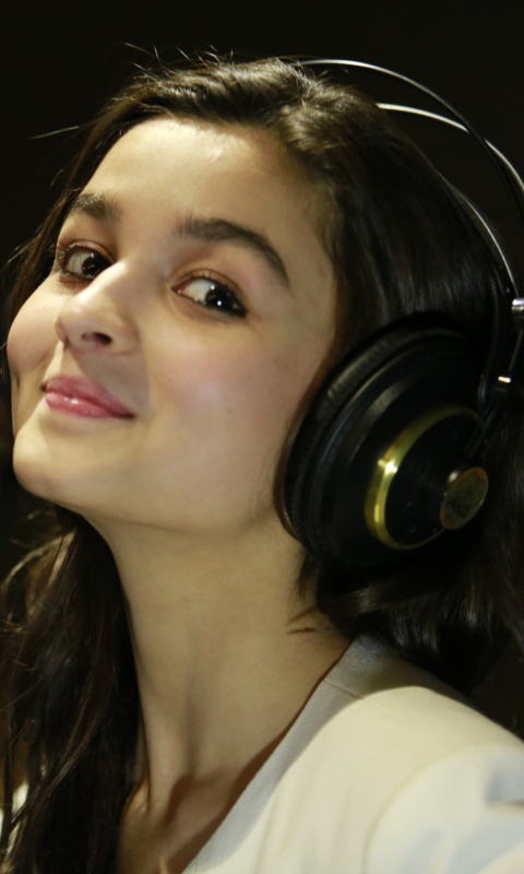 Screenshot №1 pro téma Alia Bhatt 480x800