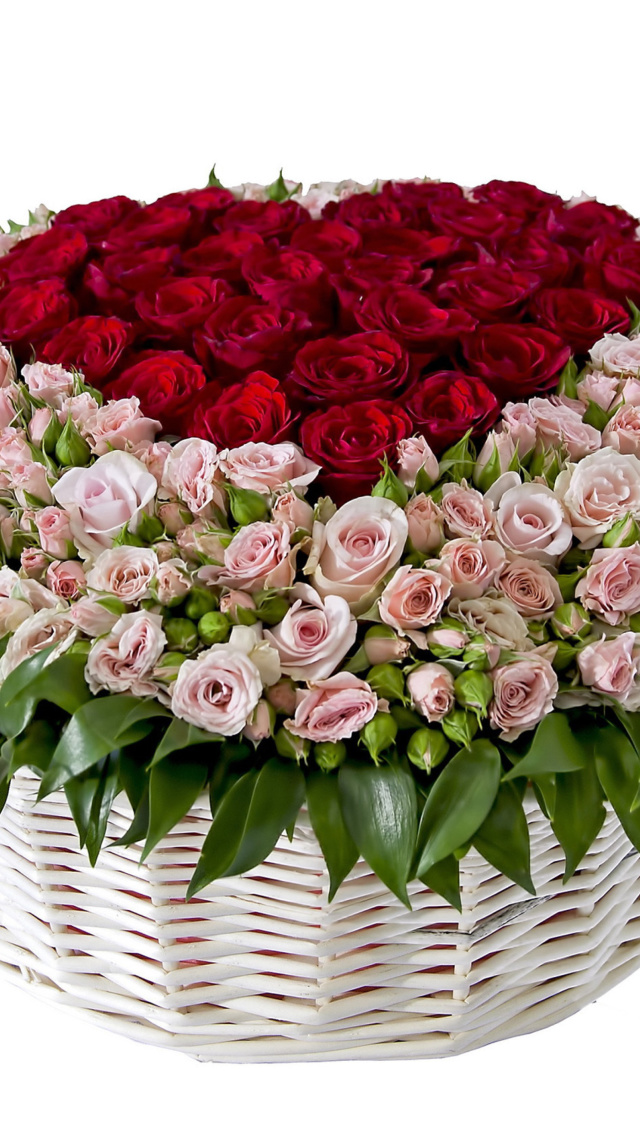 Das Basket of Roses from Florist Wallpaper 640x1136